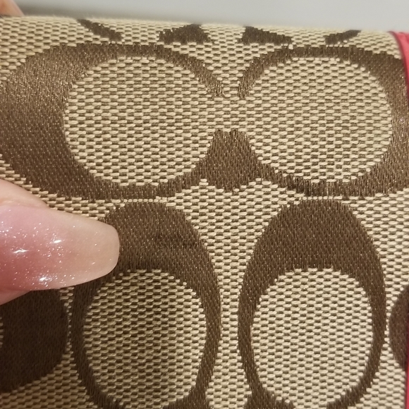 COACH Khaki Signature C Wallet w/ Watermelon Patent Leather - Picture 3 of 12